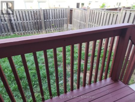 For Lease - 39 Frostbite Lane, Brampton, Ontario - Photo 4