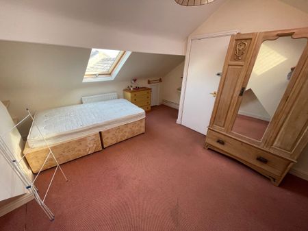 5 bedroom house to rent Landcross Road, Fallowfield, M14 - Photo 5