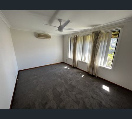 28A Disraeli Rd, Winston Hills, NSW 2153 - Photo 1