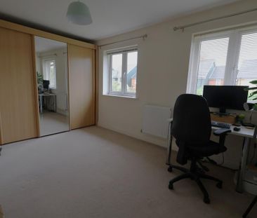 3 bedroom link detached house to rent - Photo 4