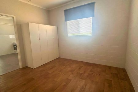 Step Inside to Style – A Hidden Gem Awaits! - Photo 2