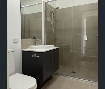 2A Heather Street, Hamlyn Heights, Vic 3215 - Photo 2