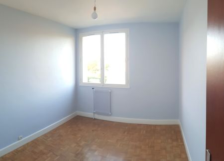 A LOUER - BOURGES - T3 DE 63.57M² avec garage, cave et balcon - Photo 3