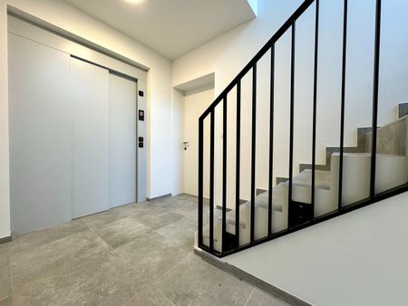 Nieuwbouwappartement met 3 slaapkamers te huur in Maasmechelen - Photo 2