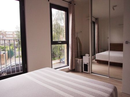 1 Bed Flat, Star Road, W14 - Photo 3