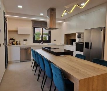 Luxury Villa for rent in Torrevieja, Spain - Photo 1