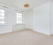 4 bedroom terraced house to rent - Photo 2