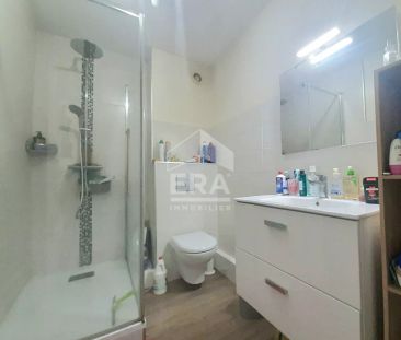 PAU CENTRE - T2 meublé de 46m² avec place de parking intérieure - Photo 2