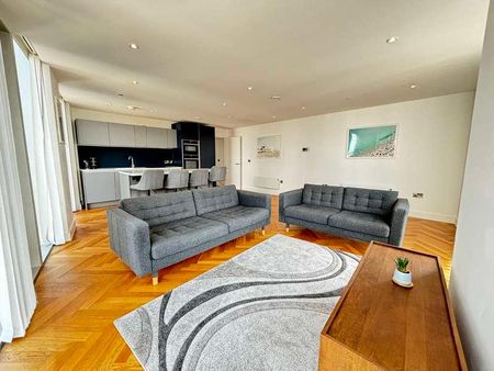 South Tower, Owen Street, M15 - Photo 2