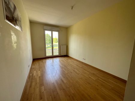 Location Appartement 3 pièces 90m² LIMOGES 87000 - Photo 2