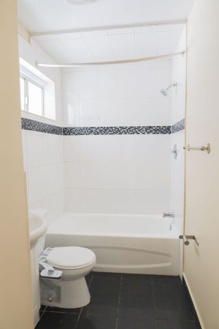 For Lease - 39 Brisco Street Unit# Upper, Brampton, Ontario - Photo 2