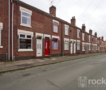 2 bed Terraced House to rent in Wileman Street, Fenton, ST4 - Photo 3