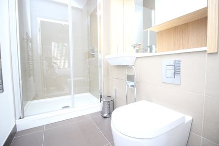 Court Yard, London, SE9 - Photo 5