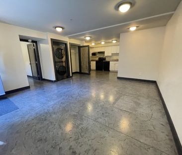 White Rock 1 Bedroom Suite in Elgin Area - Photo 6