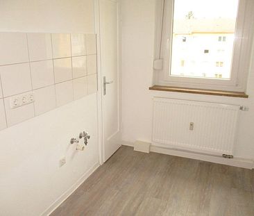 Renovierte 3 - Zimmer Wohnung mit Balkon in modernisierter Wohnanlage! - Foto 3