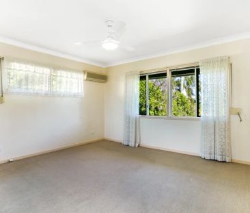 A Beautiful Family Home in the Heart of Sherwood - Photo 5