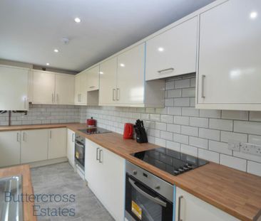 1 bedroom in a house share to rent - Photo 1