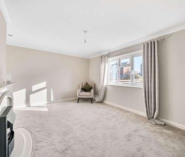 Cherry Gardens, Teynham, Sittingbourne, Kent, ME9 - Photo 2