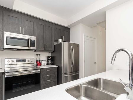 For Lease - 42 Farley Lane, Hamilton, Ontario - Photo 5