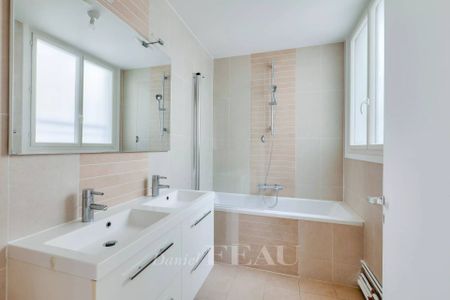 Location appartement, Saint-Cloud, 7 pièces, 204 m², ref 85061424 - Photo 3