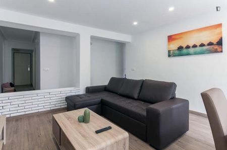 Carrer de la Reina, Valencia, Valencian Community 46011 - Photo 3