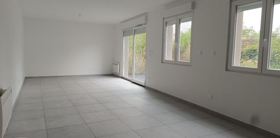 Location Maison 4 pièces 89m² MEURCHIN 62410 - Photo 2