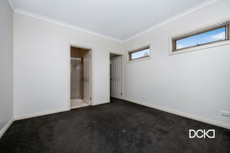 3/6 Friswell Avenue Flora Hill VIC - Photo 2