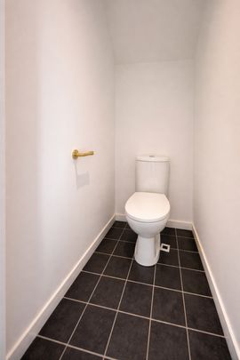 Ruime woning met vier slaapkamers in Oedelem. - Foto 1