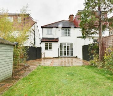 3 bedroom semi-detached house to rent - Photo 3