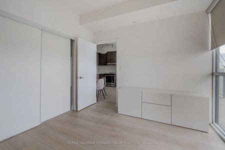 150 Fairview Mall Drive #1207 - Photo 5