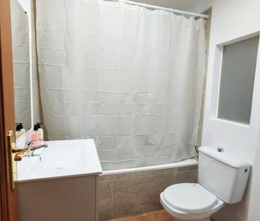 Carrer de Vázquez de Mella, Burjassot, Valencian Community 46100 - Photo 6