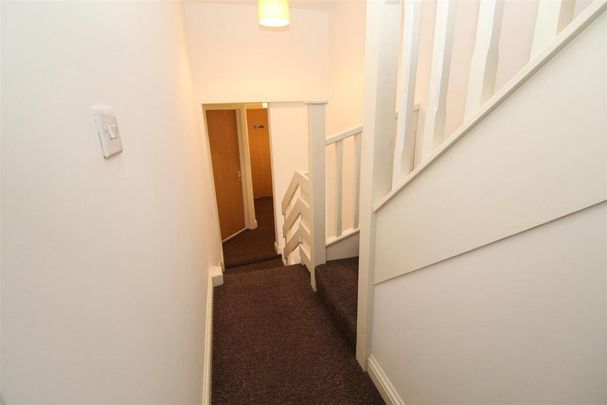 6 bedroom house to rent - Photo 1