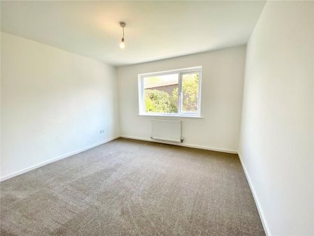 2 bedroom bungalow to rent - Photo 3