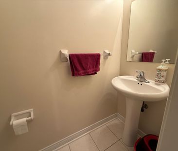 For Lease - 40 Chatterson Street, Whitby, Ontario - Photo 2