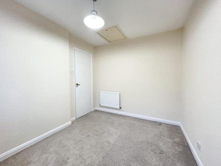 3 bedroom terraced house to rent - Photo 4