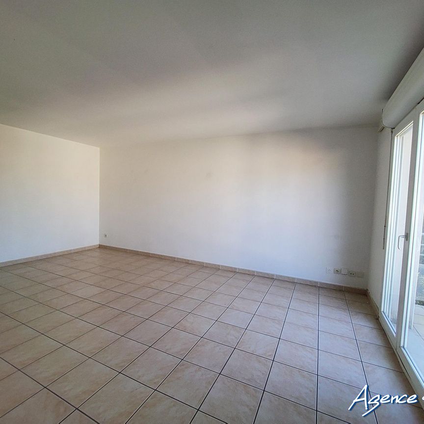 Location Appartement 2 pièces 50m² NARBONNE 11100 - Photo 1