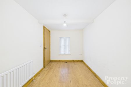 APT 1, 13, Kinnaird Terrace, Belfast, BT14 6BN - Photo 3