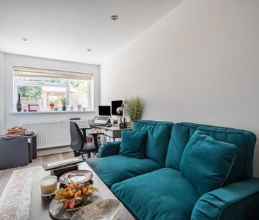 5 bedroom semi-detached house to rent - Photo 5