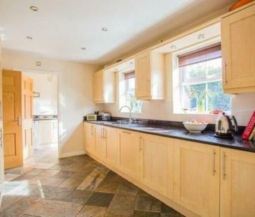 6 bedroom private hall to rent - Photo 3