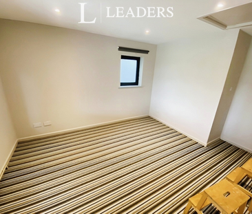 4 bedroom bungalow to rent - Photo 1