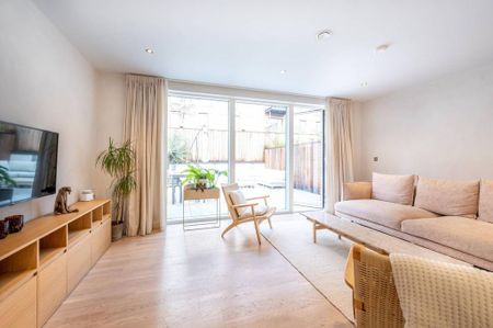4 bedroom terraced house to rent - Photo 5