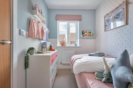 3 bedroom semi-detached house to rent - Photo 3