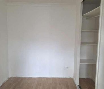 Dehavilland Close, Northolt, UB5 - Photo 3