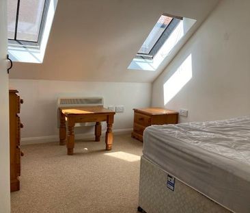 1 bedroom barn conversion to rent - Photo 2