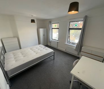4 Bed Terraced House, Ada Road, SE5 - Photo 5