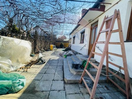 Casă / Vilă cu 6 camere de închiriat în zona Calea Du... - Fotografie 3
