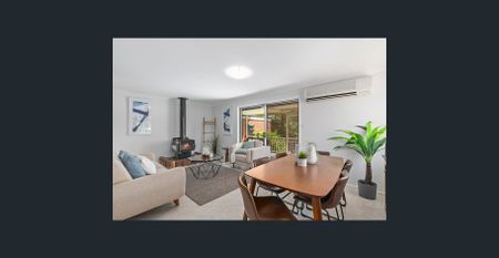 Beautiful family brick home - Photo 3