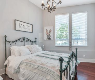 Ocean View Corner Lot Custom Home 2 bedrooms/3 bathrooms - Photo 5