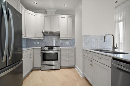 2015 De La Montagne, Montréal, QC - Photo 4