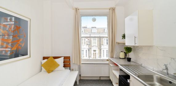 Castletown Road, West Kensington - Photo 2